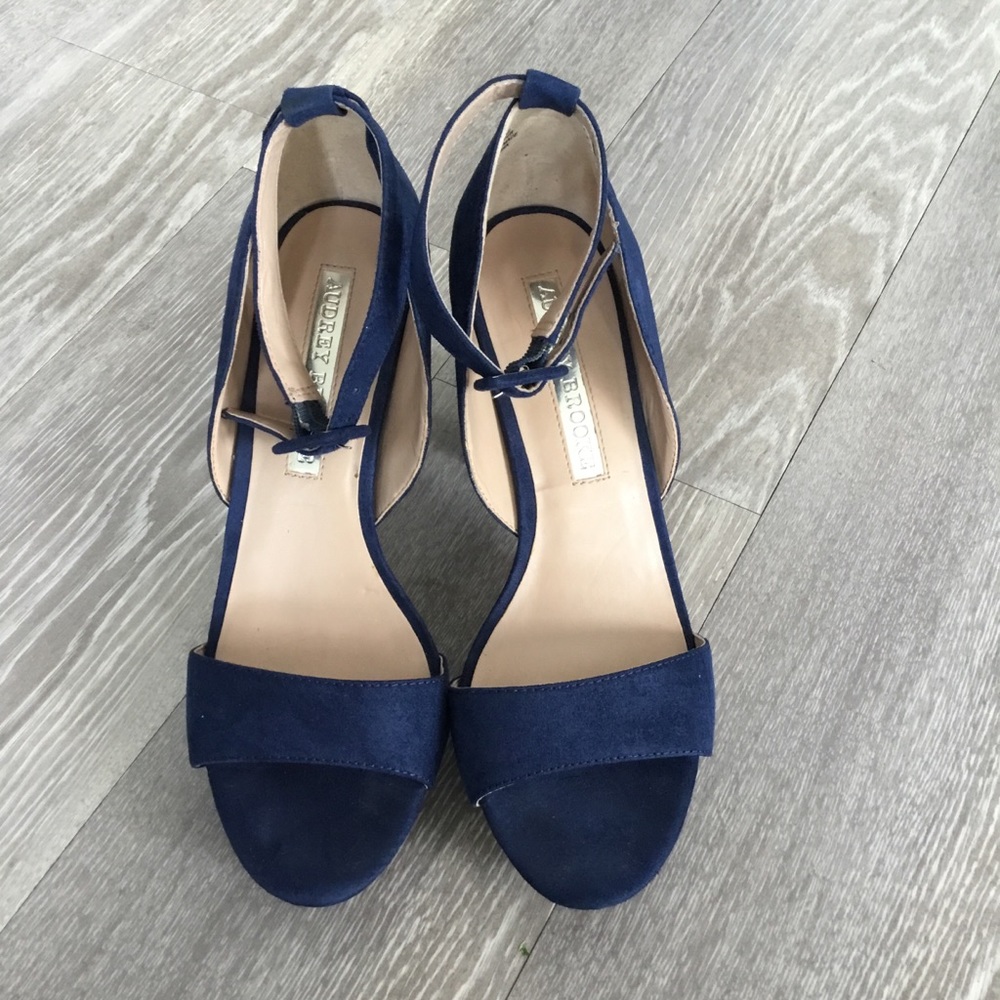 Audrey Brooke Blue Block Heel Sandals Size 7.5 $40 - Picture 3 of 15